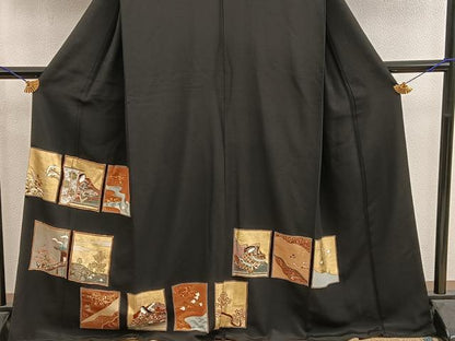 平和屋着物■豪華黒留袖　駒刺繍　色紙人物風景文　金彩　正絹　逸品　BAAY0434mz