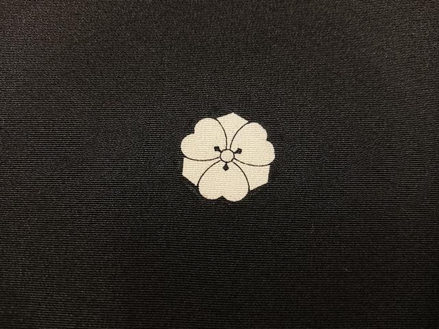 平和屋着物■豪華黒留袖　駒刺繍　色紙人物風景文　金彩　正絹　逸品　BAAY0434mz