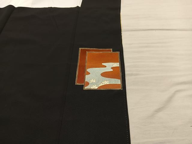 平和屋着物■豪華黒留袖　駒刺繍　色紙人物風景文　金彩　正絹　逸品　BAAY0434mz