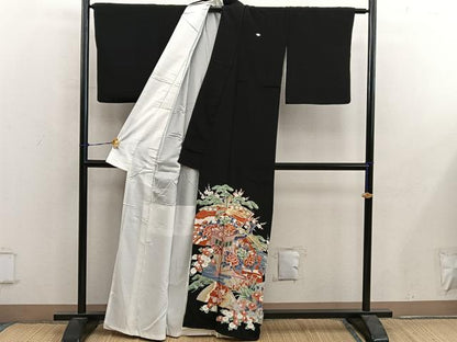 平和屋着物■豪華黒留袖　駒刺繍　御所車花鳥文　正絹　逸品　BAAY0481mz