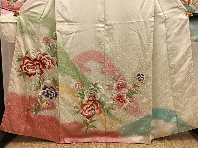 平和屋着物■豪華振袖　駒刺繍　牡丹花文　暈し染め　金銀彩　正絹　逸品　BAAY0496mz