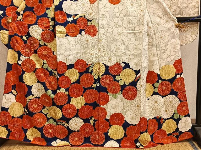 平和屋着物■豪華振袖　駒刺繍　菊花文　金彩　正絹　逸品　BAAY0518mz