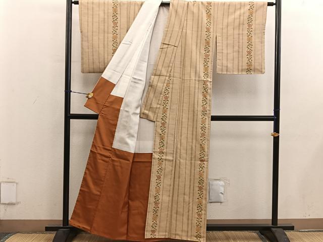平和屋着物■上質な紬　草花文　正絹　逸品　BAAY0559mz
