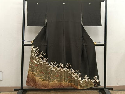 平和屋着物■豪華黒留袖　宝尽し飛鶴松文　金彩　正絹　逸品　BAAY0571mz