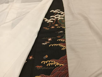 平和屋着物■豪華黒留袖　宝尽し飛鶴松文　金彩　正絹　逸品　BAAY0571mz