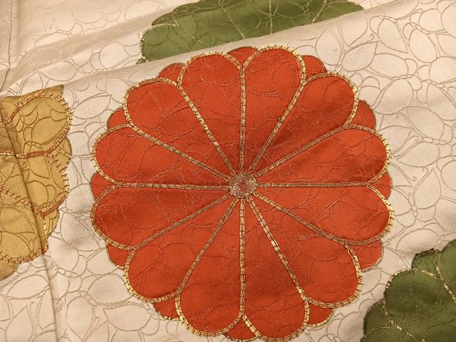 平和屋着物■豪華振袖　駒刺繍　菊花文　金彩　大丸扱い　正絹　逸品　BAAY0676mz