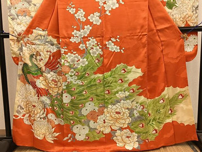 平和屋着物■豪華振袖　駒刺繍　孔雀牡丹花文　金彩　正絹　逸品　BAAY0713mz
