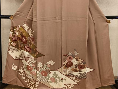 平和屋着物■色留訪問着　刺繍　松皮菱牡丹花文　金彩　正絹　逸品　BAAY0785mz