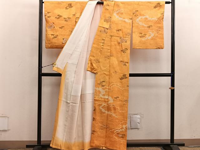 平和屋着物■訪問着　雲重ね菊花文　正絹　逸品　BAAY0827mz