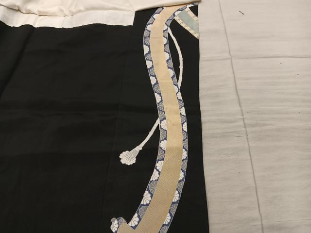 平和屋着物■豪華黒留袖　駒刺繍　文箱花鳥文　金彩　正絹　逸品　BAAY0893mz