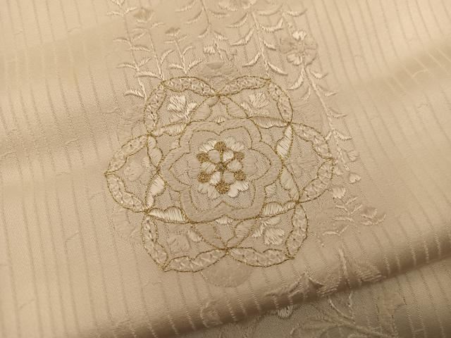 平和屋着物●訪問着　総刺繍　スワトウ刺繍　草花文　正絹　逸品　BAAY1022mz