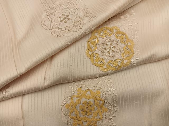 平和屋着物●訪問着　総刺繍　スワトウ刺繍　草花文　正絹　逸品　BAAY1022mz