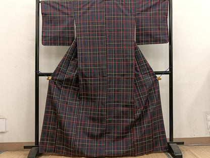 平和屋着物■本場縞大島紬　格子柄　正絹　逸品　BAAY1079mz
