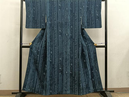 平和屋着物■上質な小紋　菊花文　鬼しぼ縮緬　松坂屋扱い　正絹　逸品　BAAY1081mz
