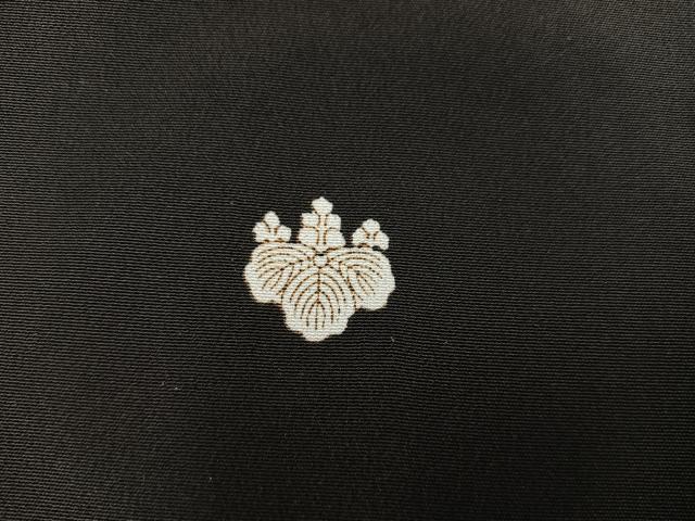 平和屋着物■豪華黒留袖　刺繍　籬菊花文　金糸　正絹　逸品　未使用　BAAY1107mz