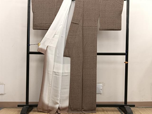 平和屋着物■上質な小紋　矢絣文様　鬼しぼ縮緬　ますいわ屋扱い　正絹　逸品　BAAY1133mz
