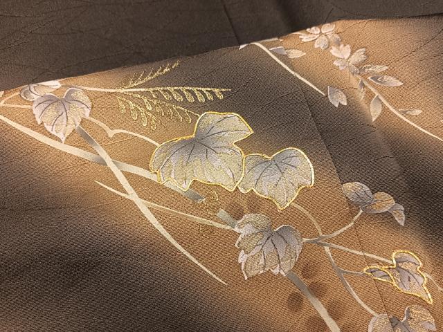 平和屋着物●訪問着　駒刺繍　枝葉文　暈し染め　黒地　金彩　鈴乃屋扱い　正絹　逸品　BAAY1157mz