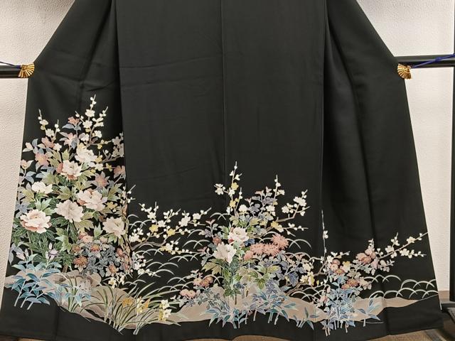 平和屋着物●豪華黒留袖　友禅　枝花文　鈴乃屋扱い　正絹　逸品　BAAY1227mz