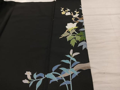 平和屋着物●豪華黒留袖　友禅　枝花文　鈴乃屋扱い　正絹　逸品　BAAY1227mz