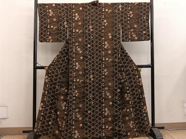 平和屋着物■上質な小紋　舞蝶花文　正絹　逸品　BAAY1237mz