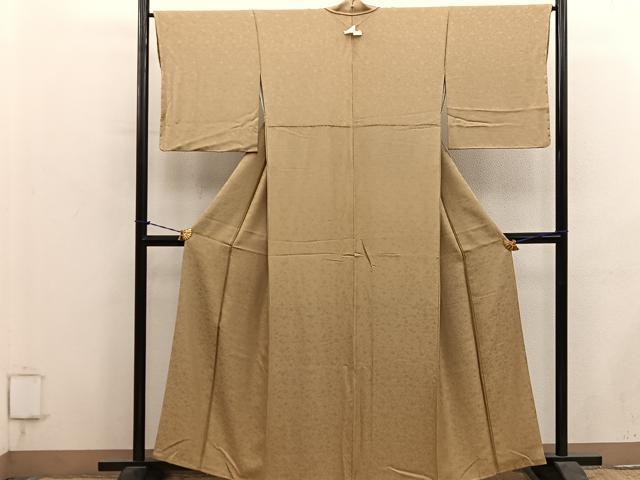平和屋着物●上質な色無地　菊地紋　玉蜀黍色　正絹　逸品　未使用　BAAY1322mz