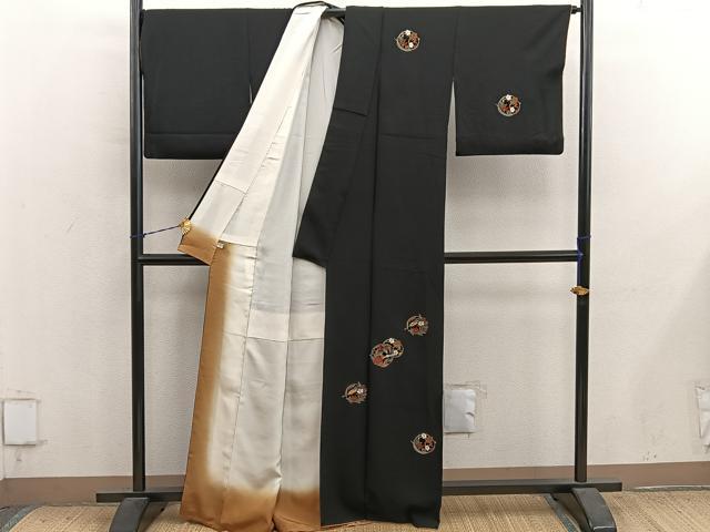 平和屋着物●訪問着　総刺繍　横笛花丸文　黒地　正絹　逸品　BAAY1413mz