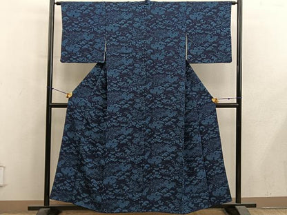 平和屋着物●上質な小紋　藍　型染め　菊花文　正絹　逸品　BAAY1434mz