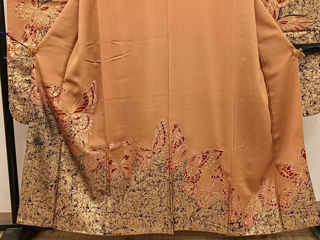 平和屋着物●豪華振袖　駒刺繍　舞蝶文　金彩　正絹　逸品　BAAY1470mz