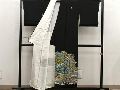 平和屋着物●豪華黒留袖　友禅　作家物　樹林風景文　正絹　逸品　BAAY1500mz