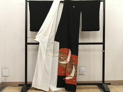 平和屋着物■豪華黒留袖　作家物　駒刺繍　飛鶴文　金彩　正絹　逸品　BAAY1713mz