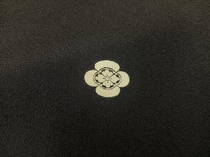 平和屋着物■豪華黒留袖　作家物　駒刺繍　飛鶴文　金彩　正絹　逸品　BAAY1713mz