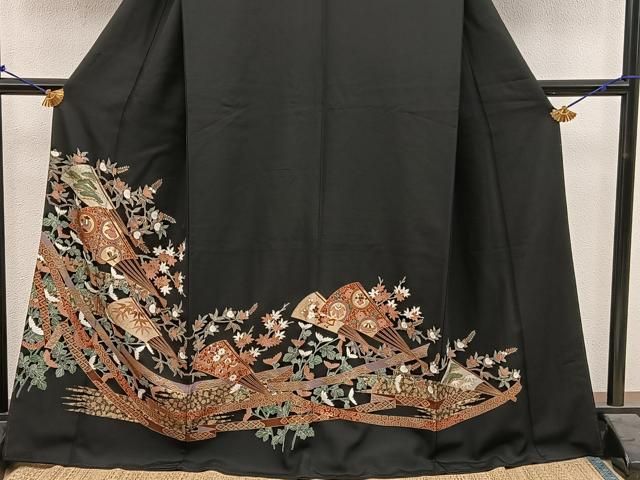 平和屋着物■豪華黒留袖　扇面宝尽し花文　金彩　正絹　逸品　BAAY1795mz