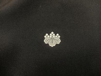 平和屋着物■豪華黒留袖　扇面宝尽し花文　金彩　正絹　逸品　BAAY1795mz