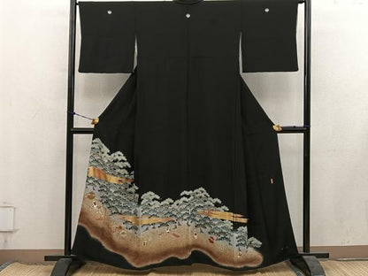 平和屋着物■豪華黒留袖　駒刺繍　宝尽し松文　萬寿染　暈し染め　金彩　正絹　逸品　BAAY1798mz