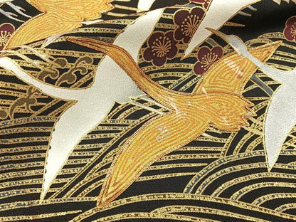 平和屋着物■豪華黒留袖　駒刺繍　松竹梅飛鶴文　金銀彩　正絹　逸品　BAAY3079hj