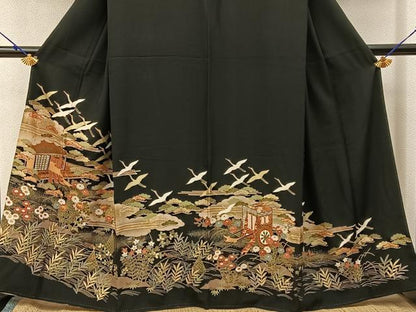 平和屋着物■豪華黒留袖　駒刺繍　飛鶴風景文　金彩　正絹　逸品　BAAY3094hj