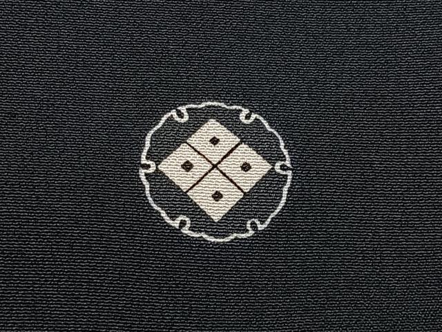 平和屋着物■豪華黒留袖　駒刺繍　飛鶴扇面花文　金彩　正絹　逸品　BAAY3114hj