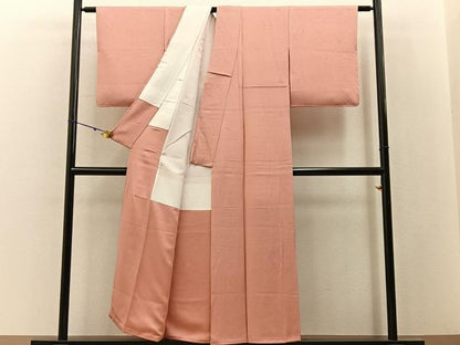 平和屋着物■上質な色無地　草花地紋　珊瑚色　正絹　逸品　未使用　BAAY3182hj