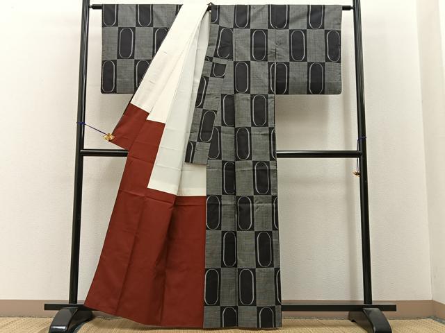 平和屋着物■本場大島紬　7マルキ　市松丸文　正絹　逸品　BAAY3275hj