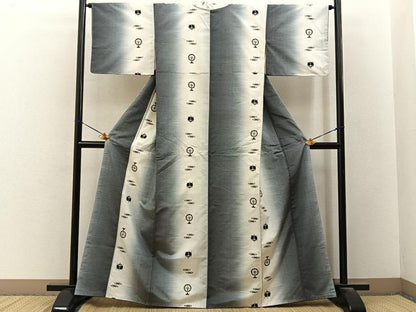 平和屋着物■上質な紬　器物文　正絹　逸品　未使用　BAAY3307hj