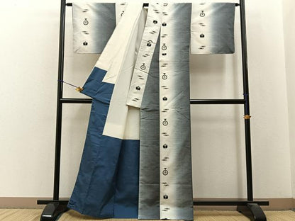 平和屋着物■上質な紬　器物文　正絹　逸品　未使用　BAAY3307hj