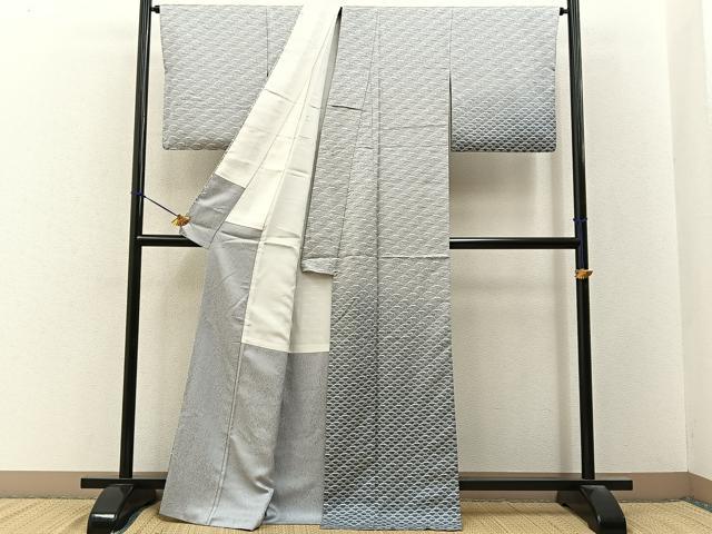 平和屋着物■訪問着　芝草文　暈し染め　銀通し地　正絹　逸品　BAAY3310hj
