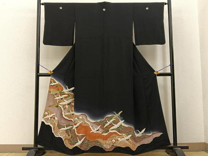 平和屋着物■豪華黒留袖　飛鶴草花文　暈し染め　金彩　正絹　逸品　BAAY3374hj