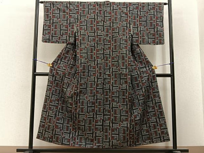 平和屋着物■本場大島紬　7マルキ　幾何学文様　正絹　逸品　未使用　BAAY3389hj