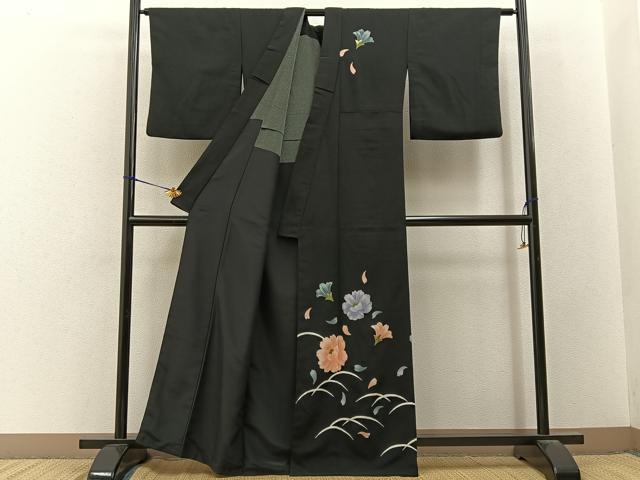 平和屋着物■訪問着　胴抜き仕立て　舞花文　黒地　金彩　鬼しぼ縮緬　洗える着物　BAAY3426hj