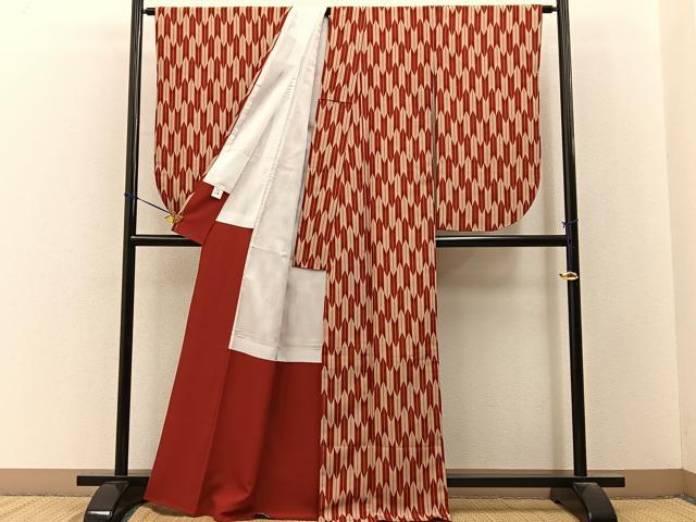 平和屋着物●小振袖　二尺袖　矢羽根文　洗える着物　BAAY3440hj