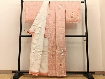 平和屋着物■訪問着　駒刺繍　舞蝶文　金銀糸　正絹　逸品　未使用　BAAY3504hj
