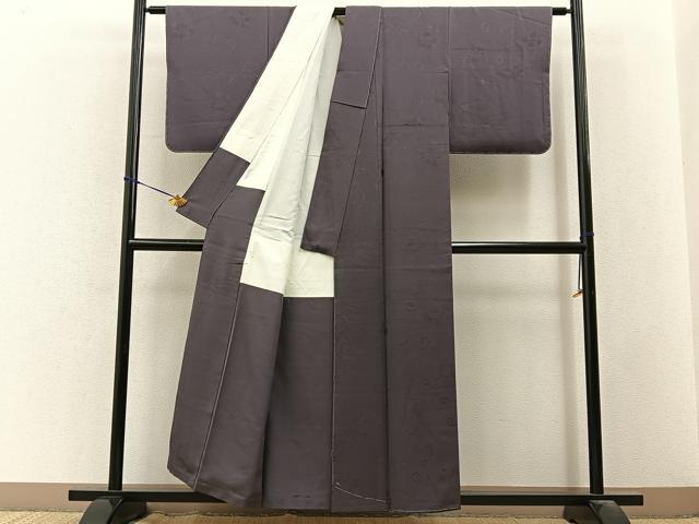 平和屋着物■上質な色無地　梅鉢地紋　薄鼠色　正絹　逸品　未使用　BAAY3528hj