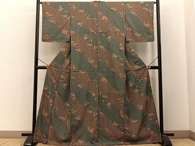 平和屋着物■小紋　椿　麻の葉文様　金彩　洗える着物　未使用　BAAY3589hj
