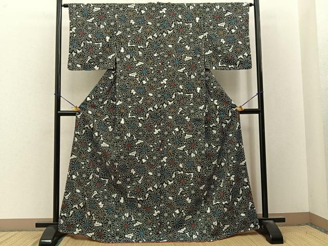 平和屋着物■小紋　鹿の子菊文　黒地　洗える着物　未使用　BAAY3591hj